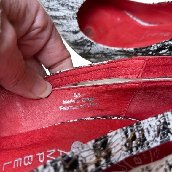 Jeffrey Campbell Theodora Handmade Ibiza Last Pointed Toe Pumps White Black Gold - Picture 12 of 14